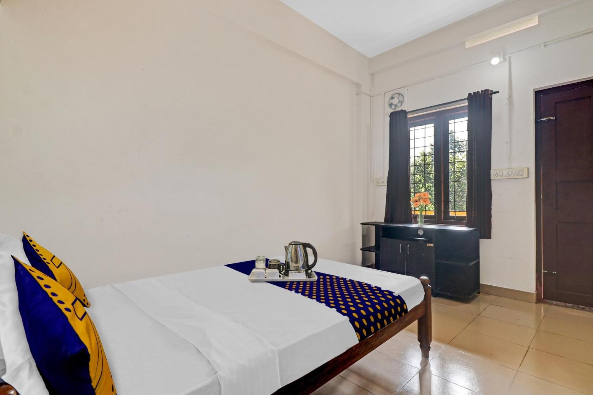 Spot On Jayesh Guest House Nashik Exteriör bild
