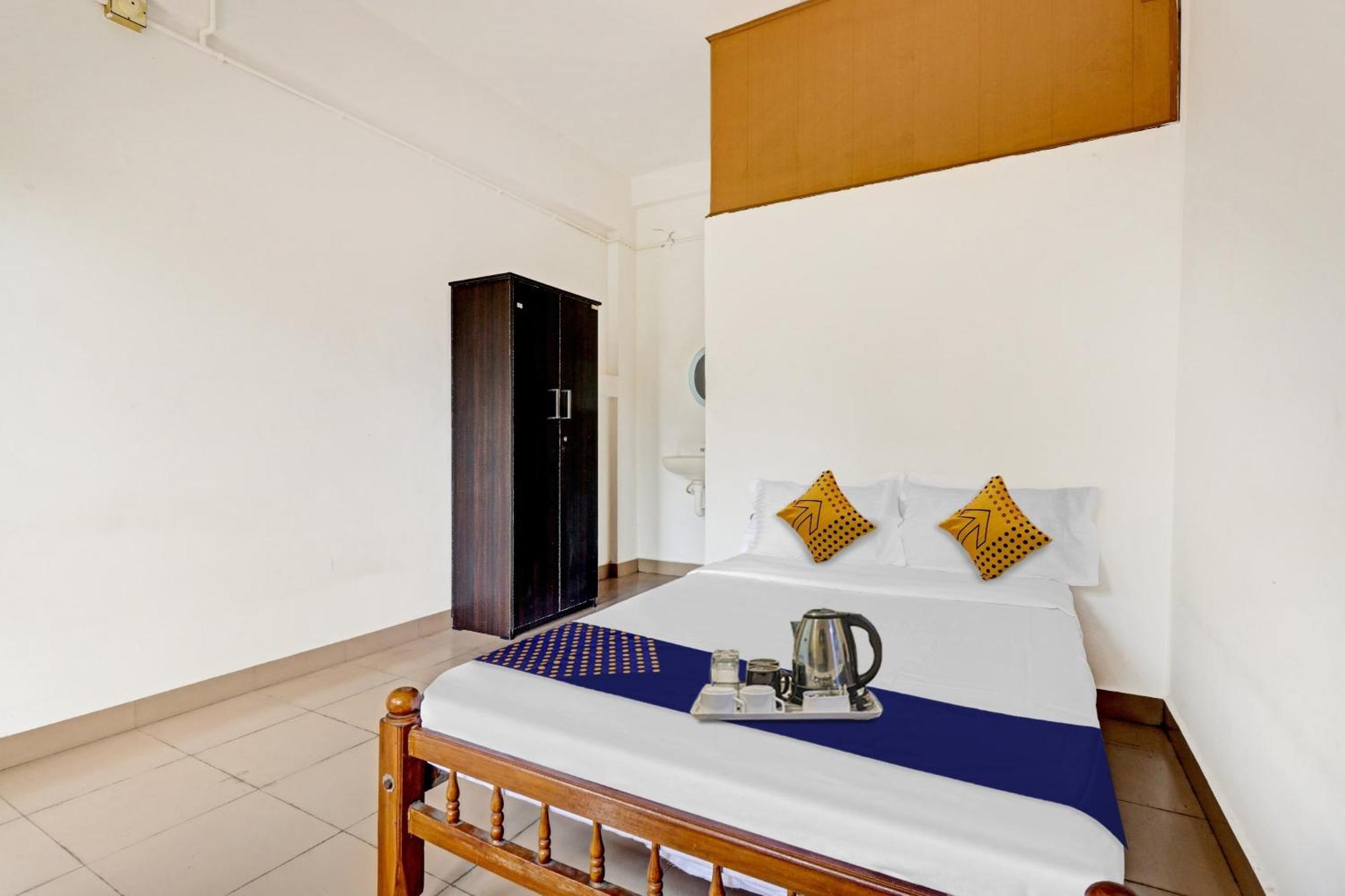 Spot On Jayesh Guest House Nashik Exteriör bild