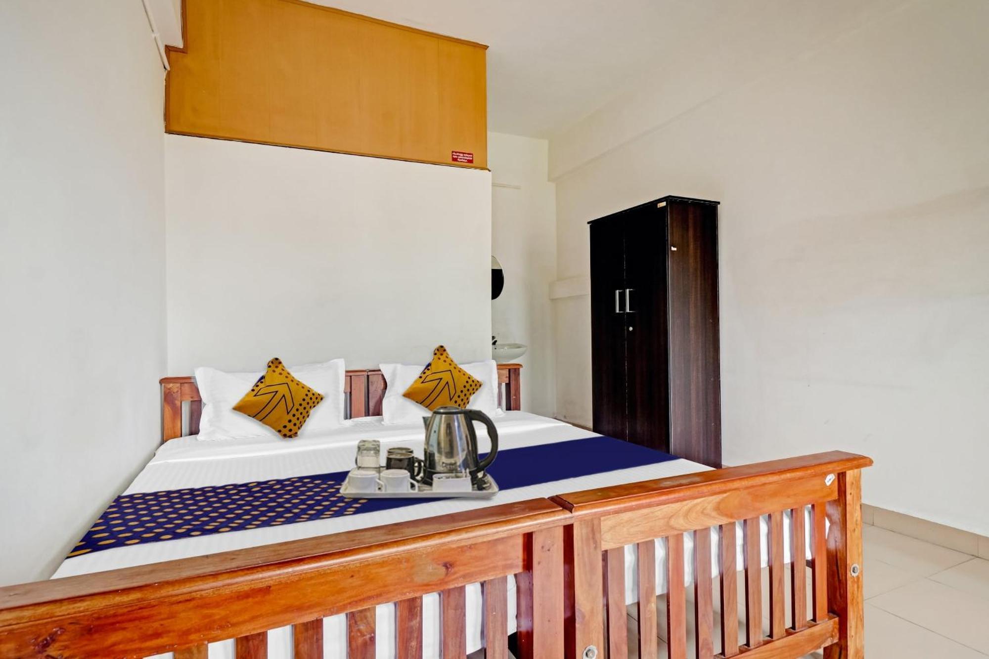 Spot On Jayesh Guest House Nashik Exteriör bild